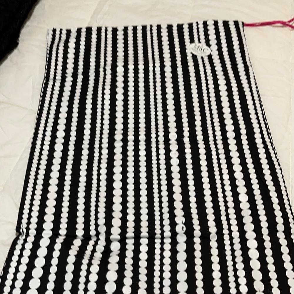 Black & Pink Laundry Bag NWT